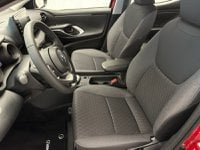 Toyota Yaris Ibrida 1.5 Hybrid 5 porte Trend + Comfort pack Km 0 in provincia di Bergamo - Sarco - Via Bergamo  15 img-10