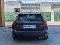 Volvo V60 Diesel/Elettrica B4 (d) automatico Plus Dark Usata in provincia di Pescara - Pavoni Auto Srl img-6