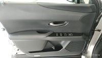 Lexus UX Ibrida Hybrid Executive Usata in provincia di Pescara - Pavoni Auto Srl img-16