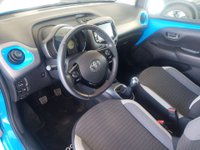 Toyota Aygo Benzina Connect 1.0 VVT-i 72 CV 5 porte x-play Usata in provincia di Pescara - Pavoni Auto Srl img-10