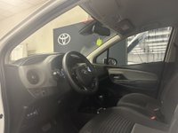 Toyota Yaris Ibrida 1.5 Hybrid 5 porte Active Plus Usata in provincia di Terni - Mg Motors - Via Bruno Capponi 40 img-21
