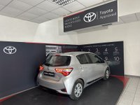 Toyota Yaris Ibrida 1.5 Hybrid 5 porte Active Usata in provincia di Terni - Mg Motors - Via Bruno Capponi 40 img-9