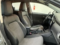 Toyota Auris Ibrida 1.8 Hybrid Lounge con finanziamento Usata in provincia di Monza e della Brianza - G.Villa Srl img-6