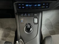 Toyota Auris Ibrida 1.8 Hybrid Lounge con finanziamento Usata in provincia di Monza e della Brianza - G.Villa Srl img-11