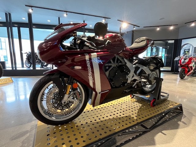 MV Agusta Superveloce 800 MV Agusta Superveloce 98