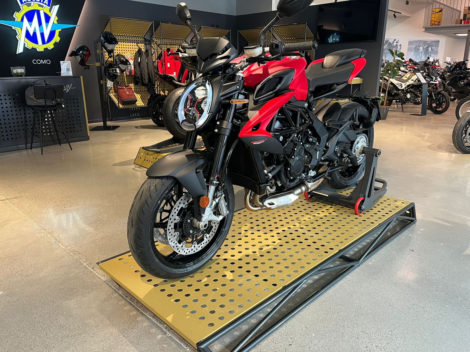MV Agusta Brutale 800 Brutale 800 My26 – 5 anni garanzia