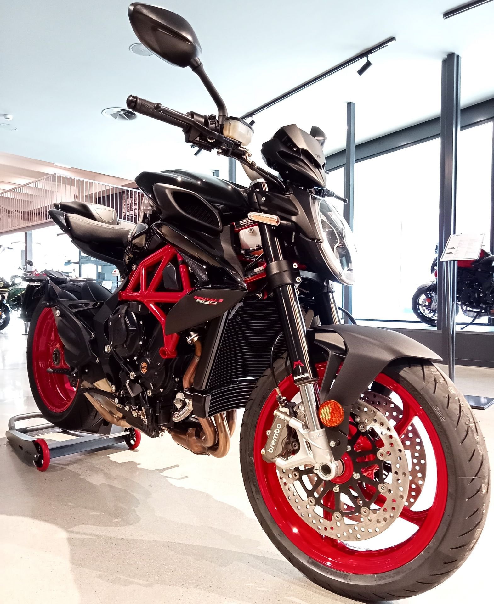MV Agusta Brutale 800 NUOVA Brutale 800 My26 – 5 anni garanzia