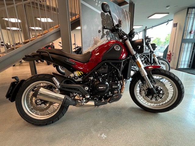 Benelli Leoncino 500 Benelli Leoncino 500 Trail