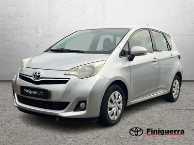 toyota verso-s usata