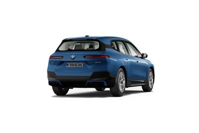 BMW iX  Nuovo