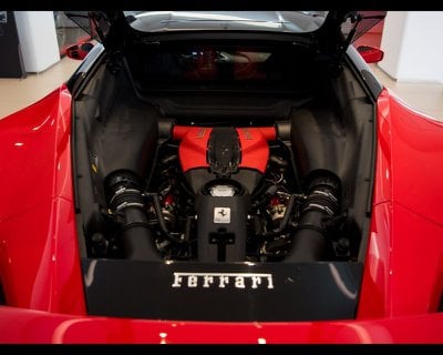 Ferrari F8  