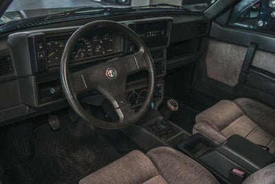 Alfa Romeo 75  