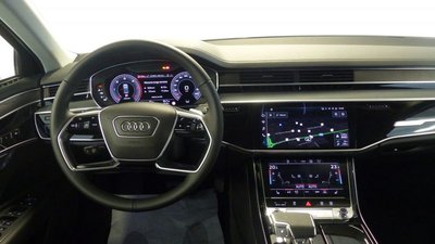 Audi A8  Km0