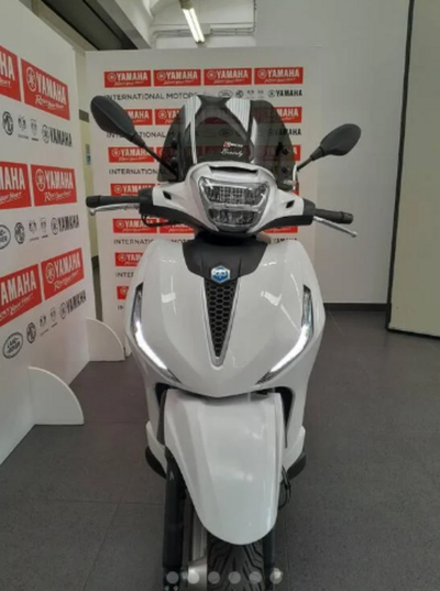 Piaggio Beverly 300  