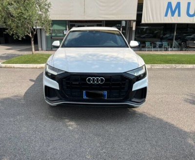 Audi Q8  