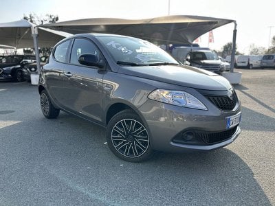 lancia ypsilon