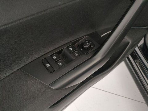 Auto Volkswagen Polo 1.0 Tgi 5P. Sport Bluemotion Technology R-Line Usate A Caserta