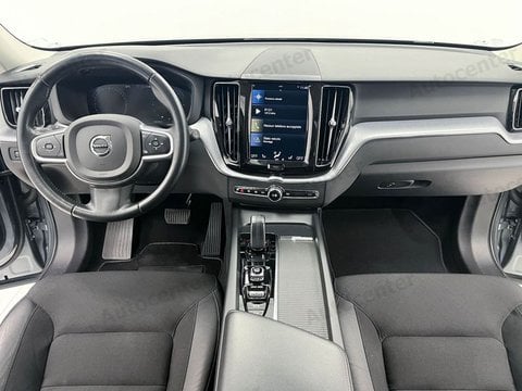 Auto Volvo Xc60 B4 (D) Awd Geartronic Momentum Usate A Vicenza