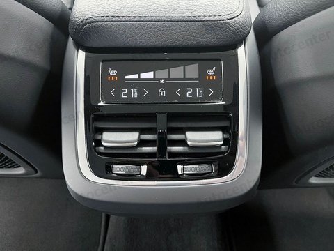 Auto Volvo Xc60 B4 (B) Geartronic Inscription **Trazione Anteriore** Usate A Vicenza