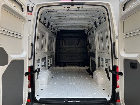 Auto Km0 A Lecco | Volkswagen Crafter Crafter 35 2.0 Tdi 140Cv L3H3 Business - Iva Esclusa