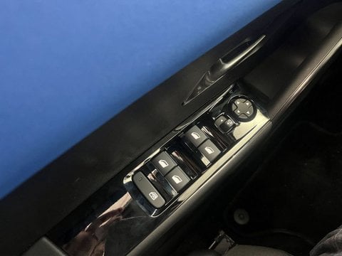 Auto Km0 A Lecco | Lancia Ypsilon Hf Ibrido 110Cv Hf Line E-Dct