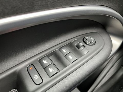 Auto Km0 A Lecco | Jeep Avenger 4Xe Hybrid 1.2 Mhev 4Xe Upland