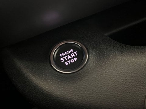 Auto Km0 A Lecco | Jeep Avenger 4Xe Hybrid 1.2 Mhev 4Xe Upland