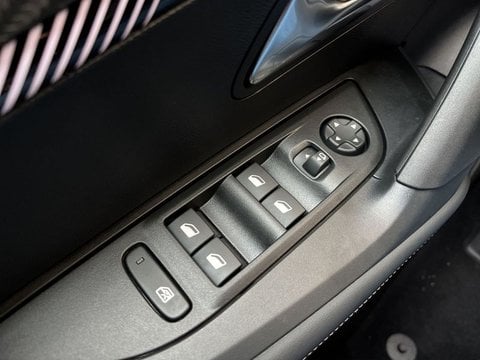 Auto Km0 A Lecco | Peugeot 2008 2008 1.2 Hybrid Allure 145Cv E-Dcs6 - Promo Sironiauto+