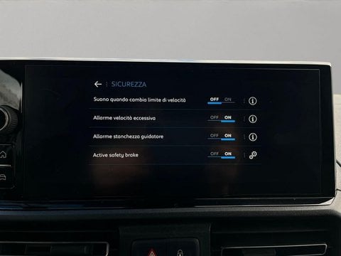Auto Km0 A Lecco | Peugeot Partner Partner Bluehdi 100 S&S Pc Furgone - Iva Esclusa