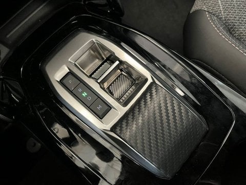 Auto Km0 A Lecco | Peugeot 2008 2008 1.2 Hybrid Allure 145Cv E-Dcs6