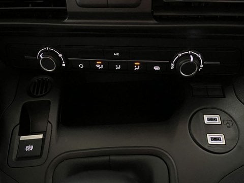 Auto Km0 A Lecco | Peugeot Partner Partner Bluehdi 100 S&S Pc Furgone - Iva Esclusa