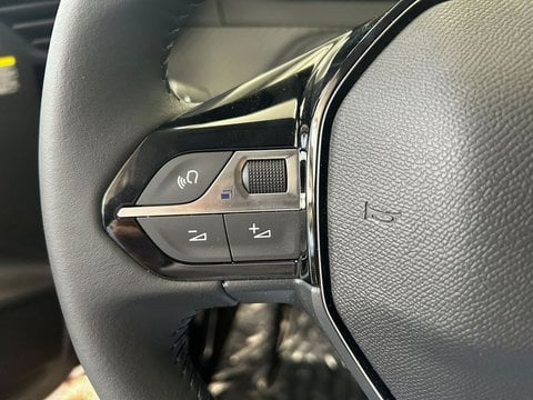 Auto Km0 A Lecco | Peugeot 208 208 1.2 Hybrid Business 110Cv E-Dcs 6