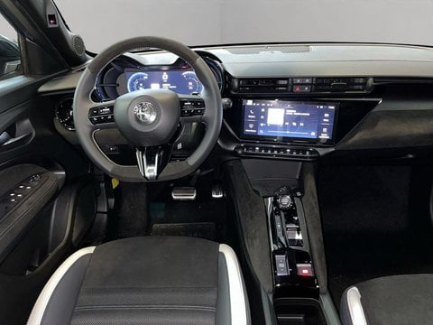 Auto Km0 A Lecco | Alfa Romeo Junior Ibrida 1.2 145Cv Hybrid 145Cv Edct6 Ibrida Edizione Milano C...