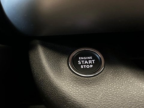 Auto Km0 A Lecco | Jeep Avenger E-Hybrid 1.2 Turbo 110 Cv Mhev Summit My25- Promo Sironiauto+