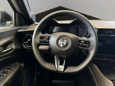 Auto Km0 A Lecco | Alfa Romeo Junior Junior 1.2 145 Cv Hybrid Edct6 Speciale - Promo Sironiauto+