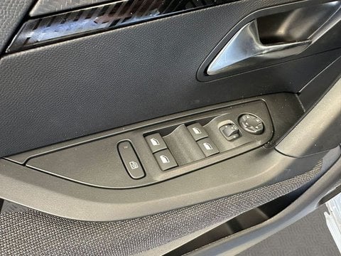 Auto Km0 A Lecco | Peugeot 2008 2008 Puretech 100 S&S Allure - Promo Sironiauto+