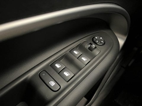 Auto Km0 A Lecco | Jeep Avenger 4Xe Hybrid 1.2 Mhev 4Xe Upland
