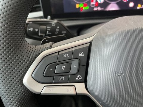Auto Km0 A Lecco | Volkswagen T-Roc T-Roc 1.5 Etsi R-Line 150Cv Dsg