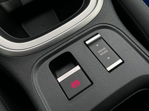 Auto Km0 A Lecco | Jeep Avenger 4Xe Hybrid 1.2 Mhev 4Xe Upland