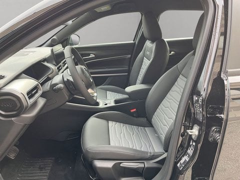 Auto Km0 A Lecco | Jeep Avenger 4Xe Hybrid 1.2 Mhev 4Xe Upland
