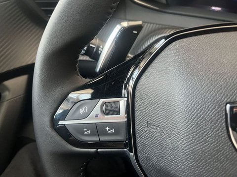 Auto Km0 A Lecco | Peugeot 2008 2008 1.2 Hybrid Allure 145Cv E-Dcs6