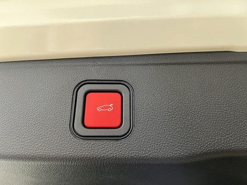 Auto Km0 A Lecco | Jeep Avenger Avenger 1.2 Turbo E-Hybrid Mhev Summit Fwd 110Cv Edct6