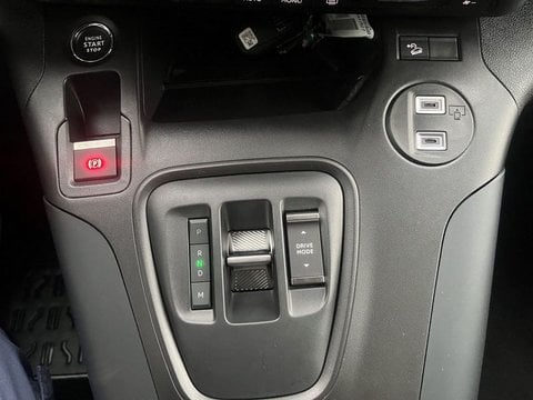 Auto Km0 A Lecco | Fiat Qubo L 1.5 Diesel 130 Cv At8 La Prima
