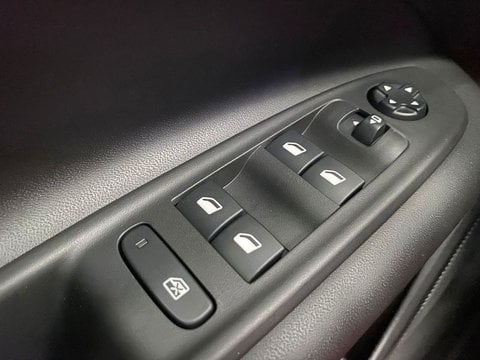 Auto Km0 A Lecco | Jeep Avenger Avenger 1.2 Turbo E-Hybrid Mhev Summit Fwd 110Cv Edct6 - Promo Si...
