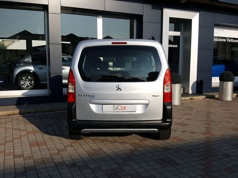 Auto Peugeot Partner Tepee 1.6 Hdi 112Cv Outdoor Usate A Varese