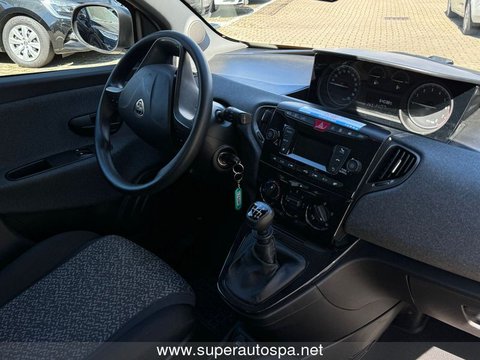 Auto Lancia Ypsilon 1.0 Firefly Hybrid Silver S&S 70Cv Usate A Pavia