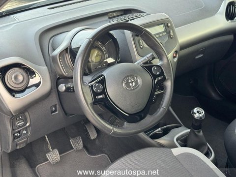 Auto Toyota Aygo 5 Porte 1.0 Vvt-I 72Cv X-Cool Usate A Pavia