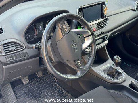 Auto Hyundai I30 Wagon 1.6 Crdi 110Cv Classic Usate A Pavia