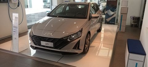 Auto Hyundai I20 1.2 Mpi Mt Gpl Connectline Nuove Pronta Consegna A Napoli