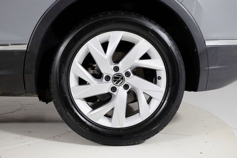 Auto Volkswagen Tiguan Ii 2021 1.5 Tsi Life 130Cv Usate A Torino